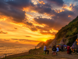 Pantai Ndao Kian Diminati, Destinasi Senja Favorit Baru Warga Ende