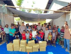 Polres Ende Bergerak Cepat, 200 Paket Sembako Bantuan Kapolda NTT Disalurkan untuk Korban Gempa Wewaria dan Maurole
